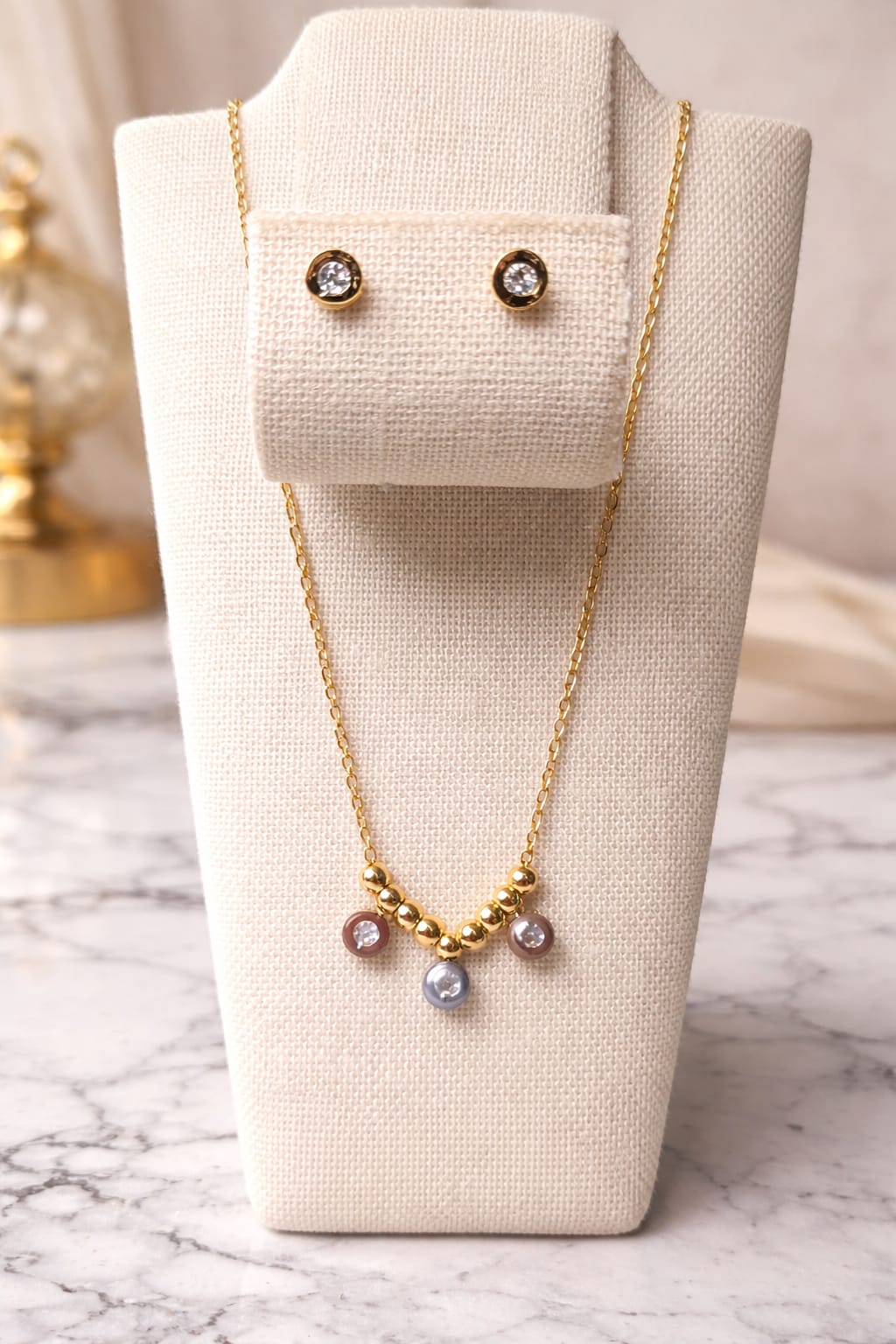 Set Brillo Delicado – Collar y Aretes